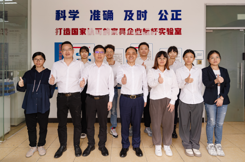 华盛“胡亚斌创新工作室”获中山市“劳模和工匠人才创新工作室”荣誉称号 华盛“胡亚斌创新工作室”获中山市“劳模和工匠人才创新工作室”荣誉称号