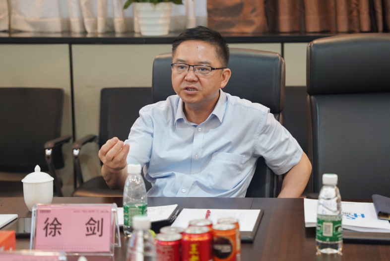 市政协副主席徐剑率市委政研室一行到访华盛家具调研指导 市政协副主席徐剑率市委政研室一行到访华盛家具调研指导